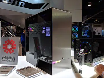 InWin 905