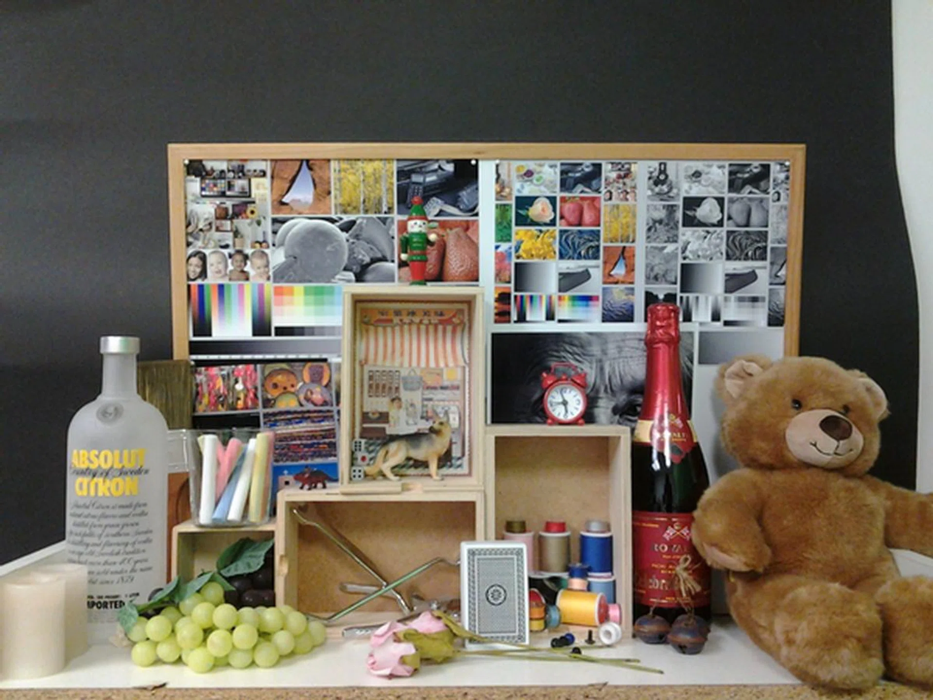 The image quality is average at best. Details are sketchy and noise levels are evident in the background. Check out the close-up crops below.