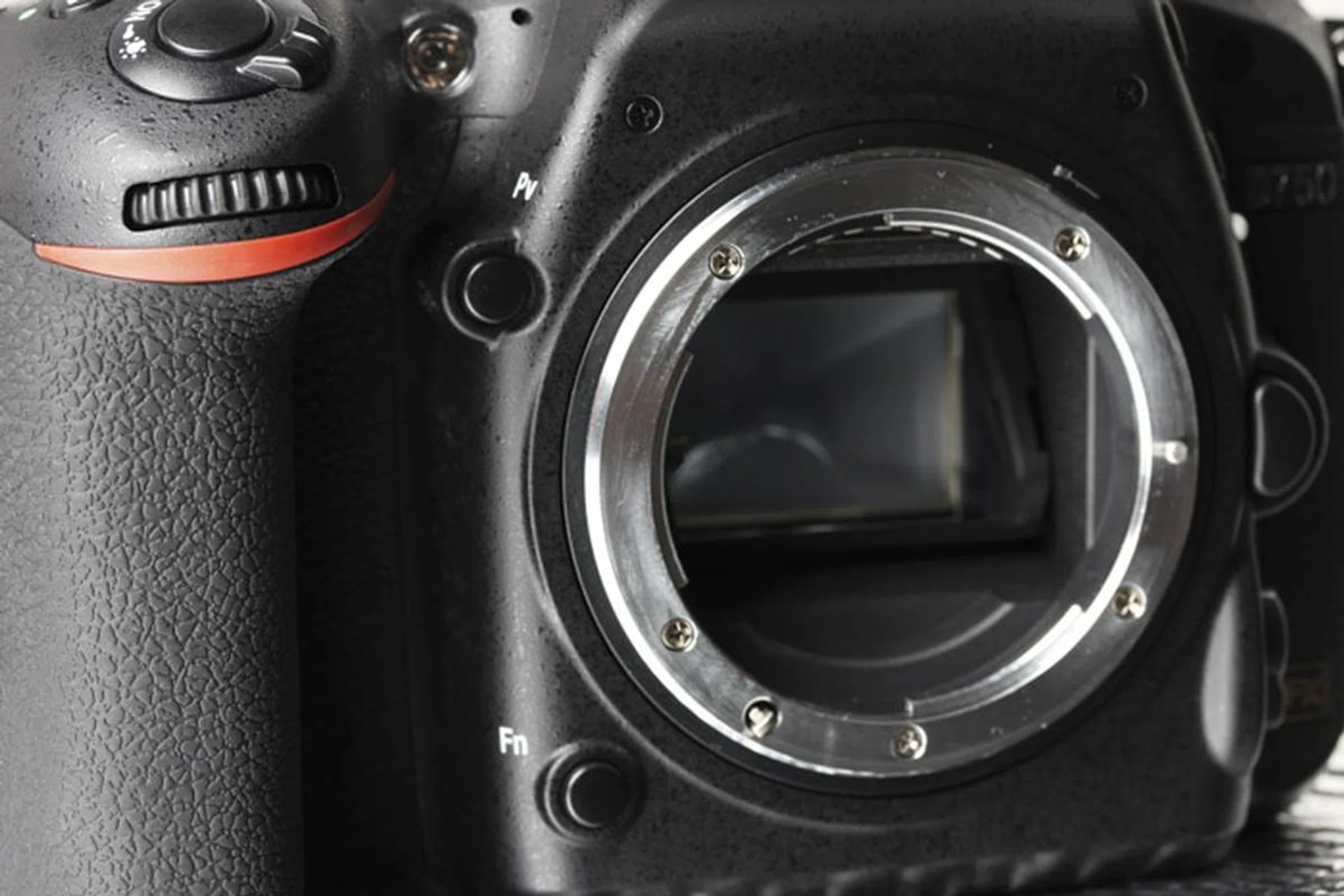 These two buttons can be configured to control your aperture while in video mode.