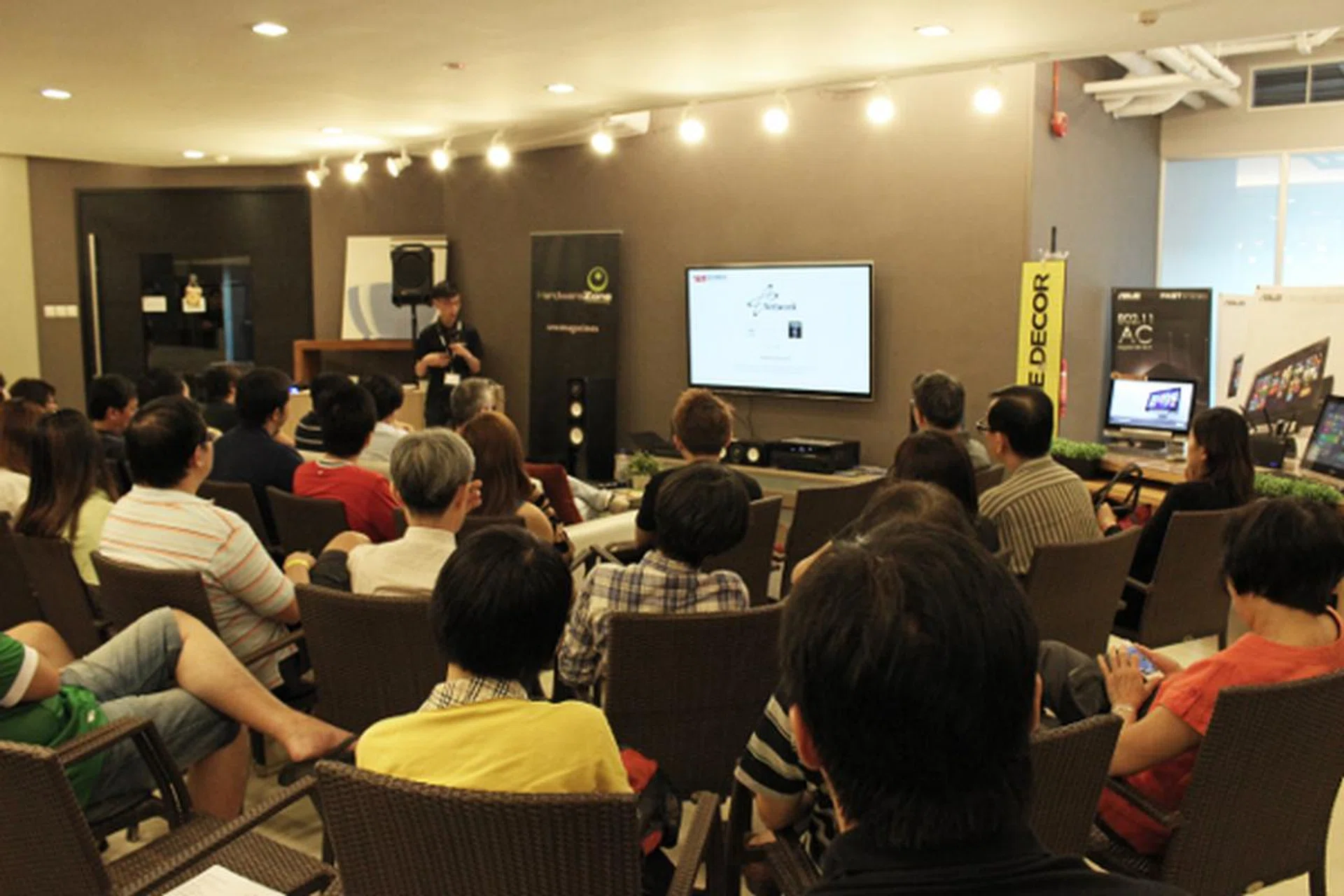 Despite being held on an early Saturday morning, the turnout was great and the attendees looked very eager to find out more about home design, Smart AV and what we had in store for them.