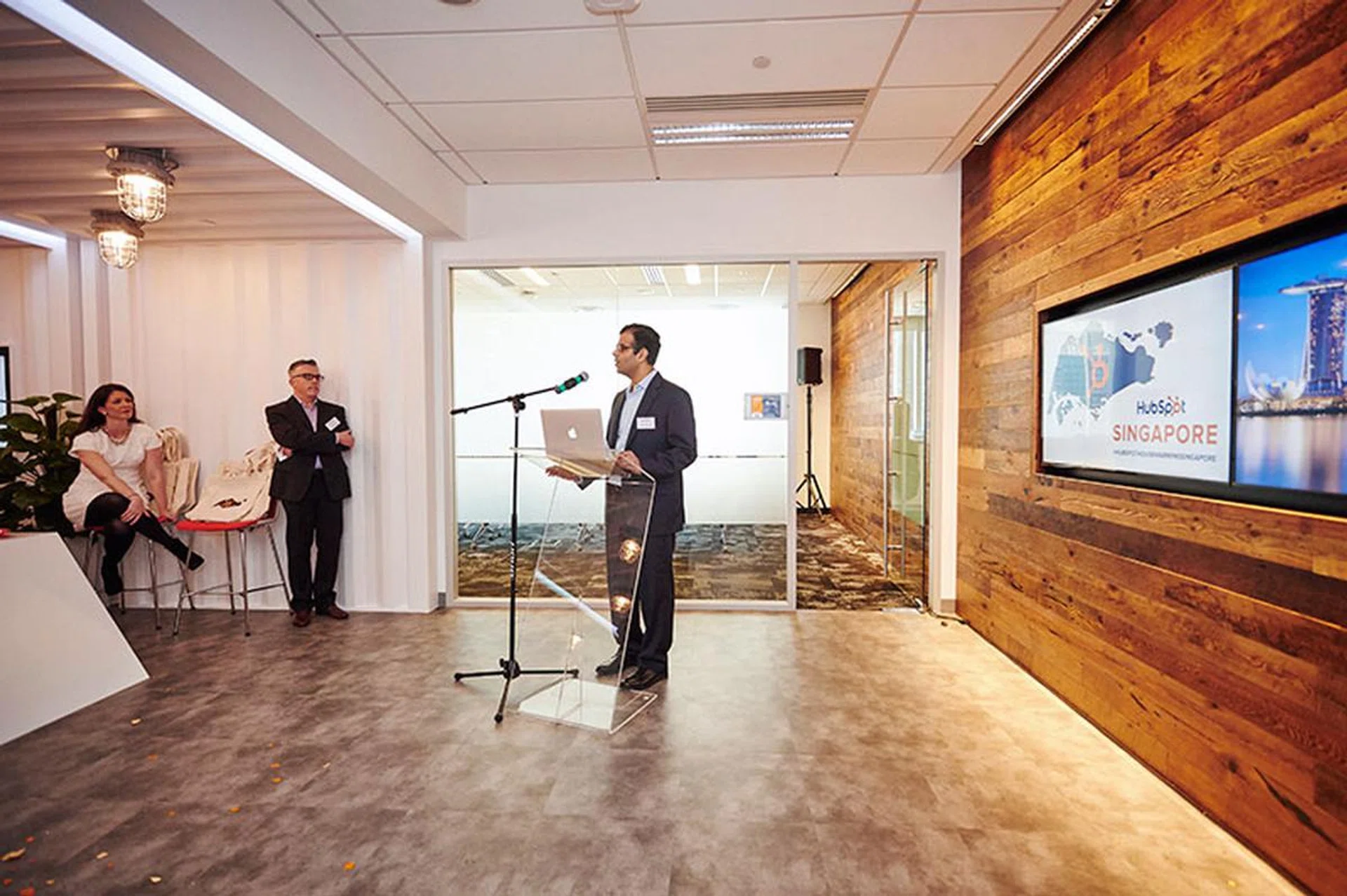 HubSpot Jeetu Mahtani