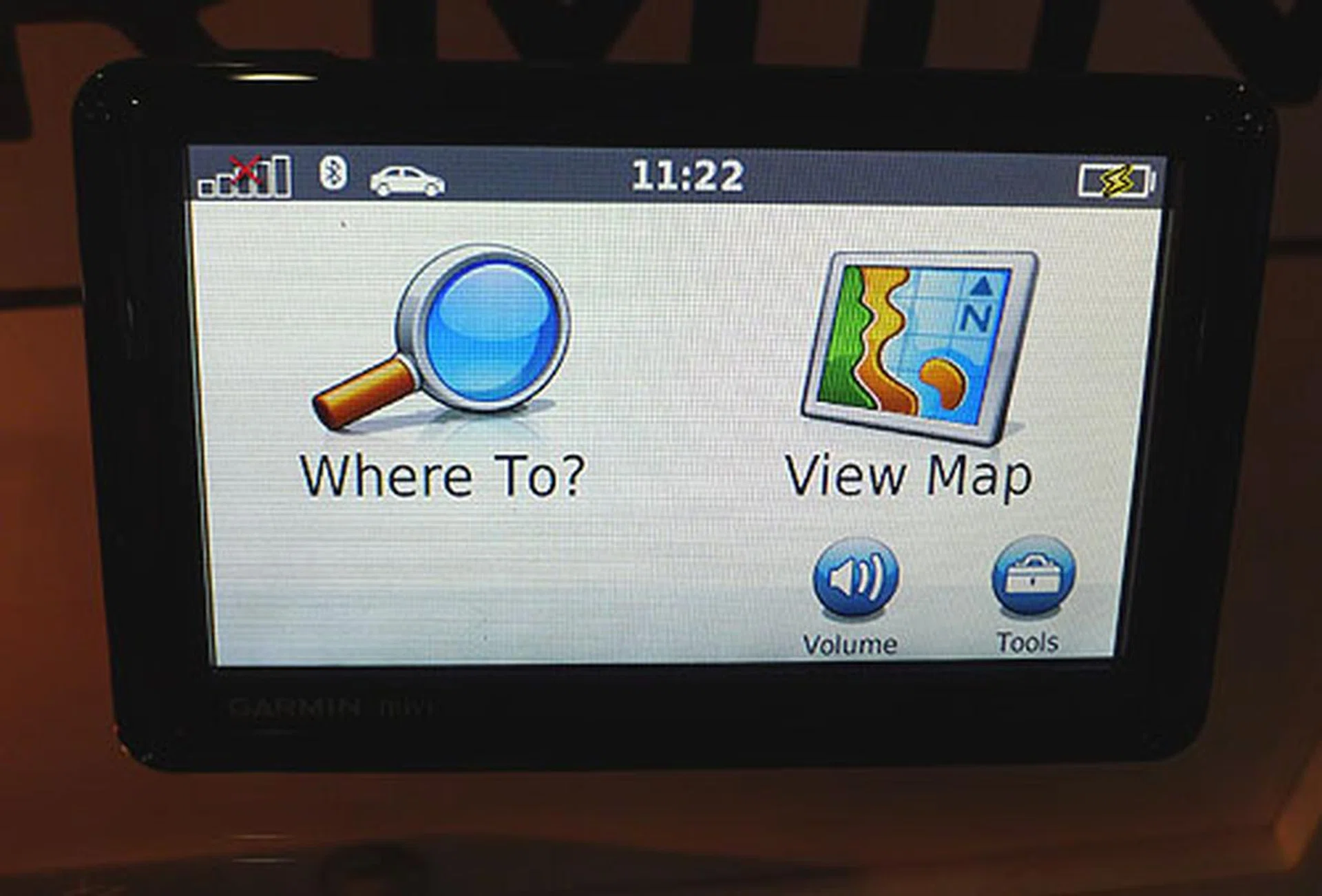For the largest screen, the 5-inch nuvi 1460 is relatively slim and comes with free maps for all ASEAN countries. It goes for $339.