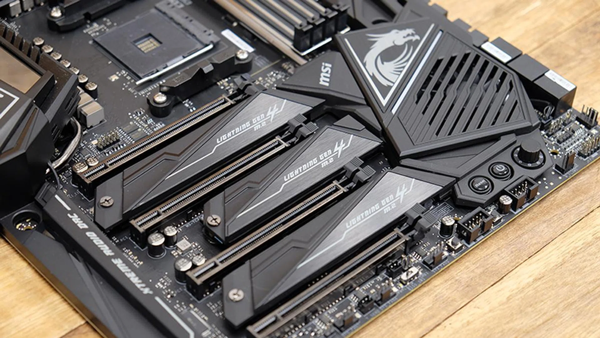 MSI MEG X570 Godlike