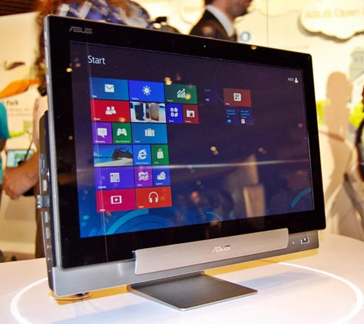 The ASUS Transformer AIO running Windows 8 with the Metro start screen and its Live Tiles. The company did not release any hardware specifications nor issued any statement with regards to pricing and availability.