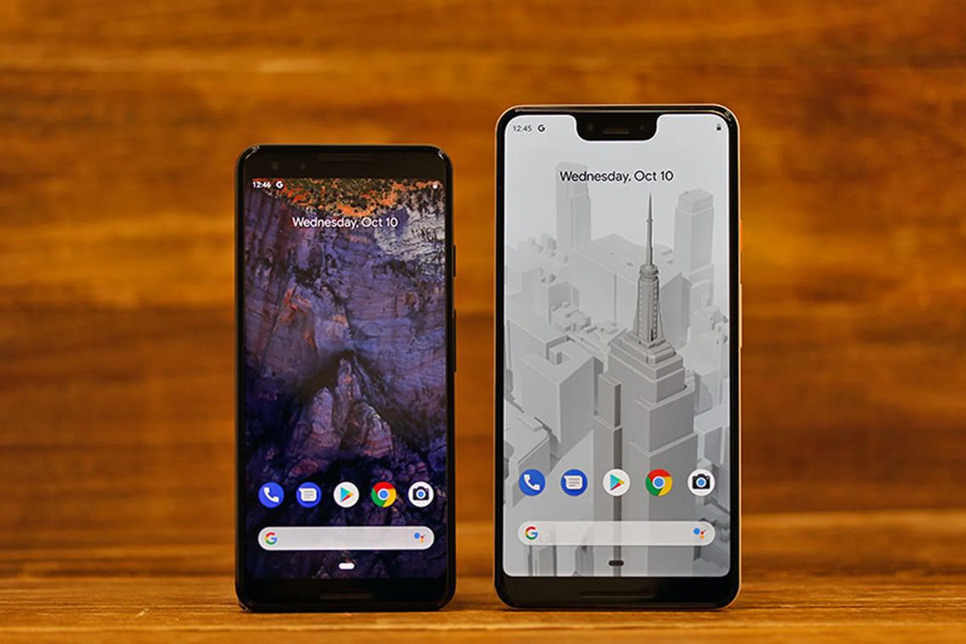 The Google Pixel 3 and Pixel 3 XL.