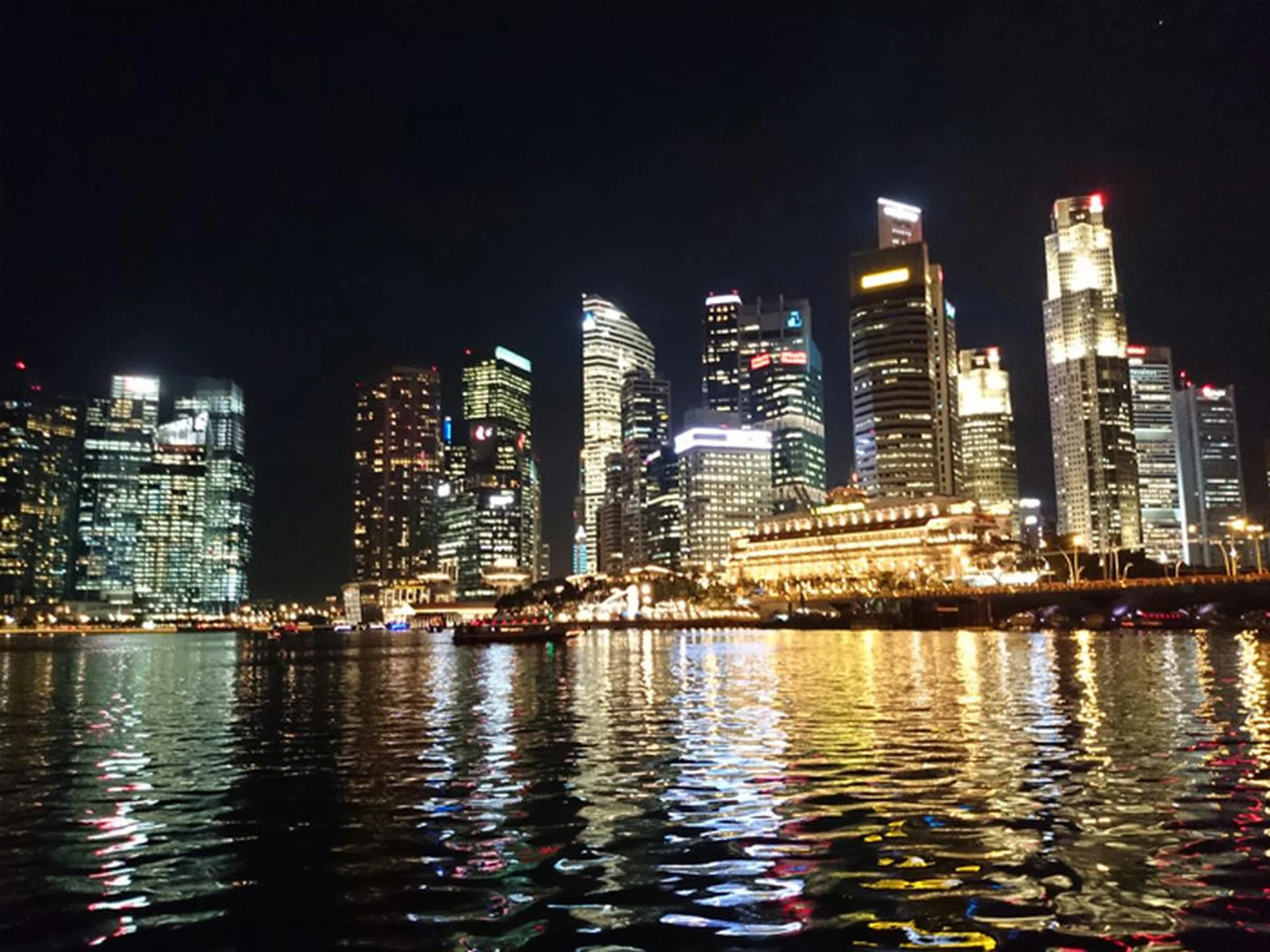 Sony Z1, 20MP, f/2 at 27mm, 1/8 sec, ISO 800.