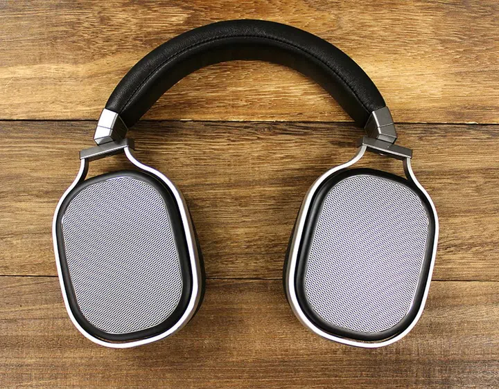 The Audio Zenith PMx2 headphones are based on the popular Oppo PM-2.