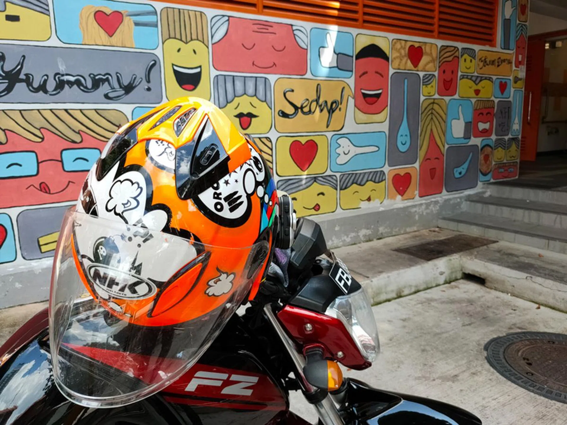 Reno2, 1x zoom, f/1.7mm, 1/200s, ISO112 (Click for full resolution image)