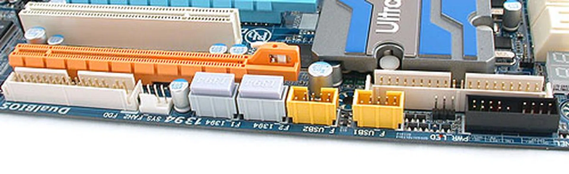 All the headers and connectors for older devices like the floppy and IDE have been shunted to the edge of the board. For those still using these devices, pulling the cables there could be troublesome. 