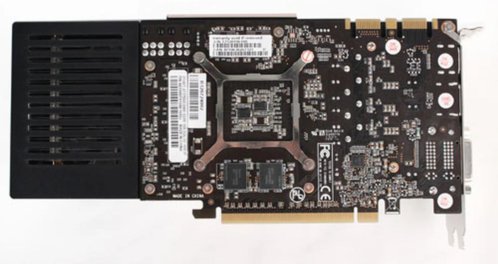 The Palit GeForce GTX 660 Ti model uses a reference PCB.