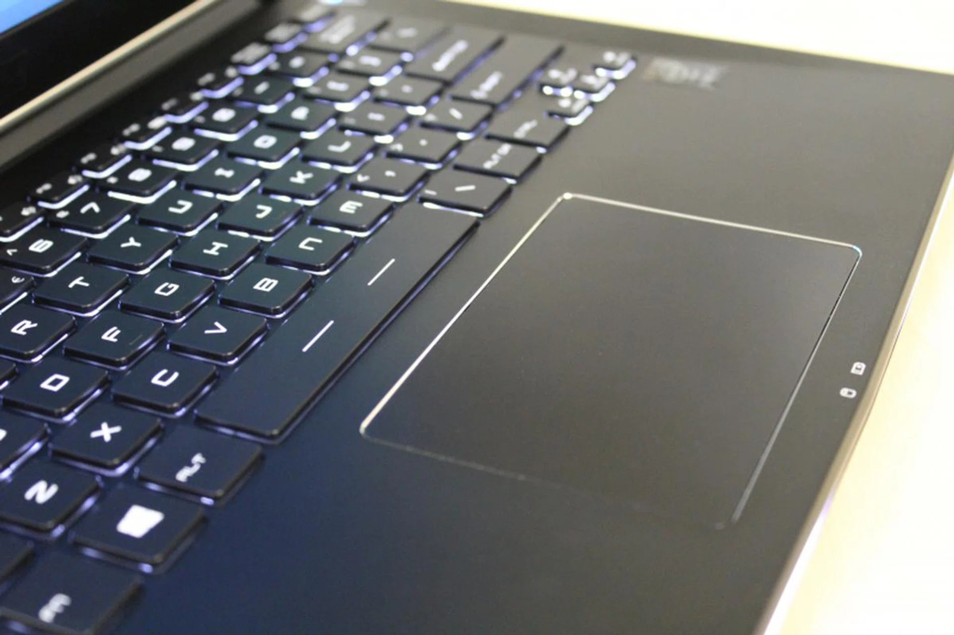 There are no demarcated buttons on the trackpad as the entire unit is a clickpad, Depending on your views, you might like or hate this, but this is pretty much what you'll get on most modern notebooks.
