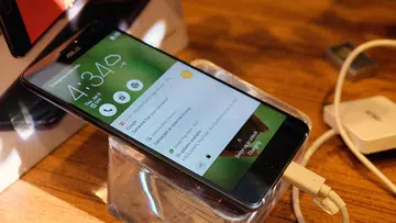 ASUS ZenFone AR