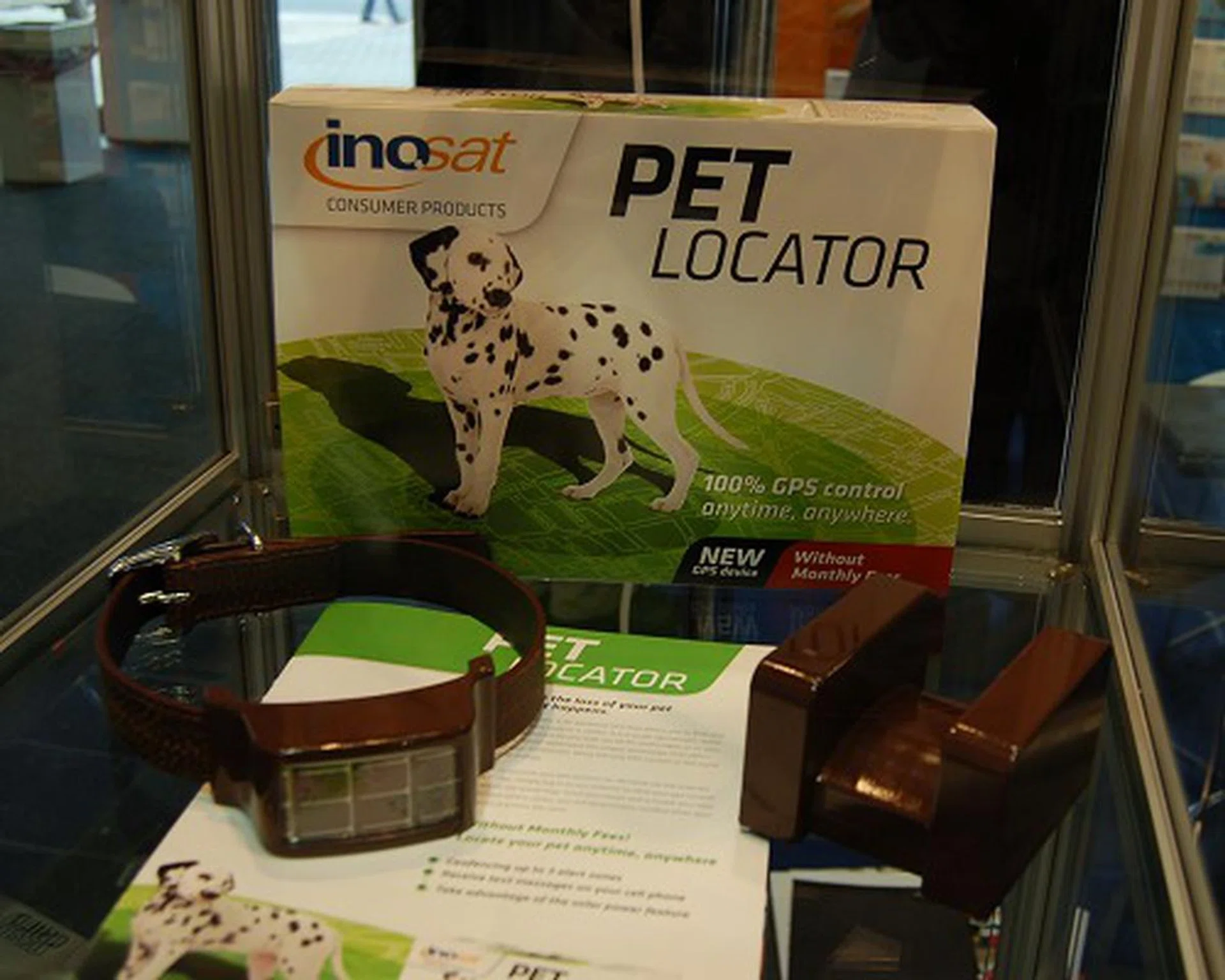  And here's how the Pet Locator unit looks like if you're curious.  