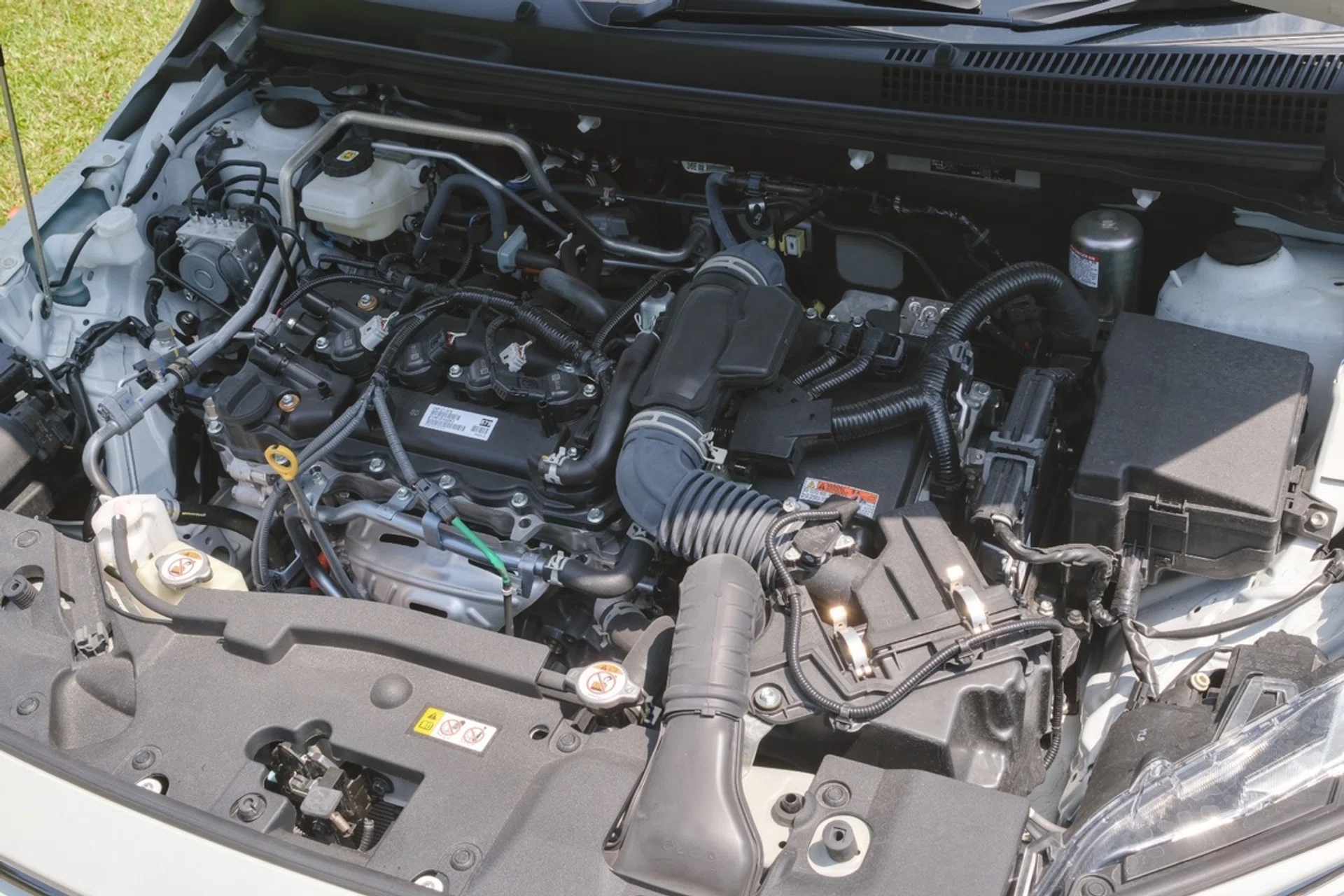 Toyota Vios Hybrid engine