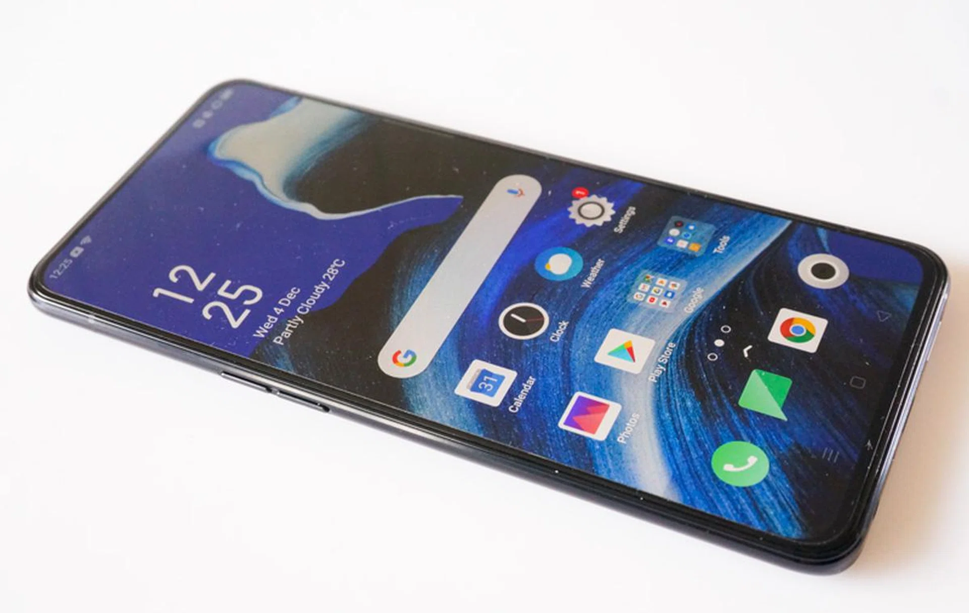 The Reno2 presents a very well-rounded feature set and a highly capable imaging system.