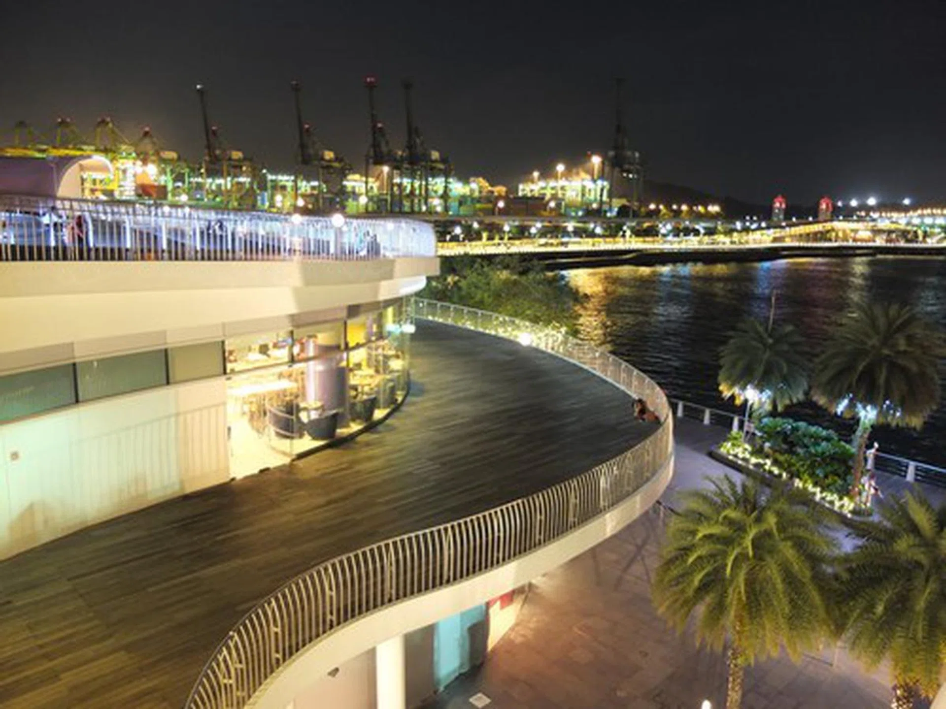 ISO400. Click for full resolution image.