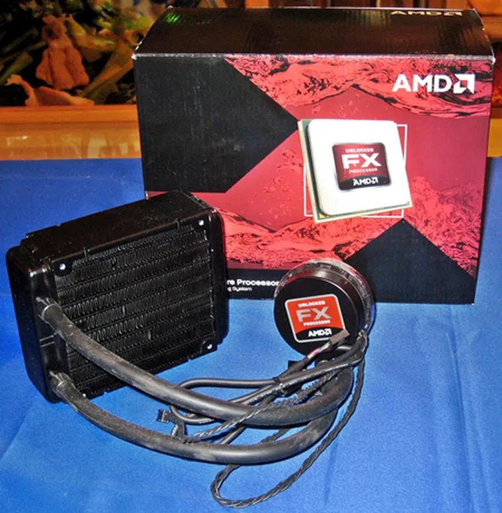 The AMD CPU water cooling kit that made its appearance at the event and will be in retail pretty soon.
