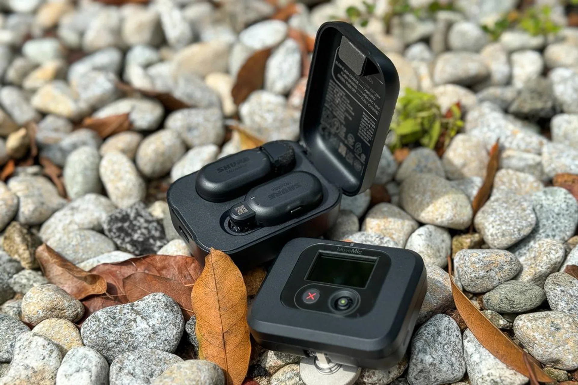 Shure MoveMic with receiver.