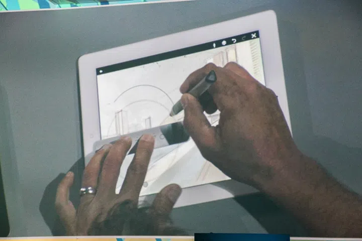 You can also use the Napoleon to trace perfect arcs.