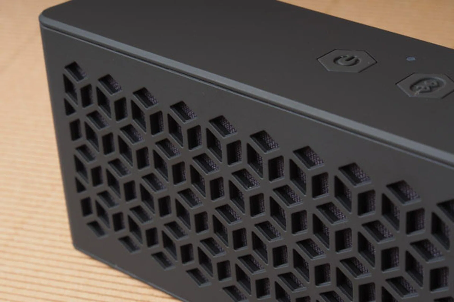 If the grill happens to get soaked, simply shake out the water and let it dry. 