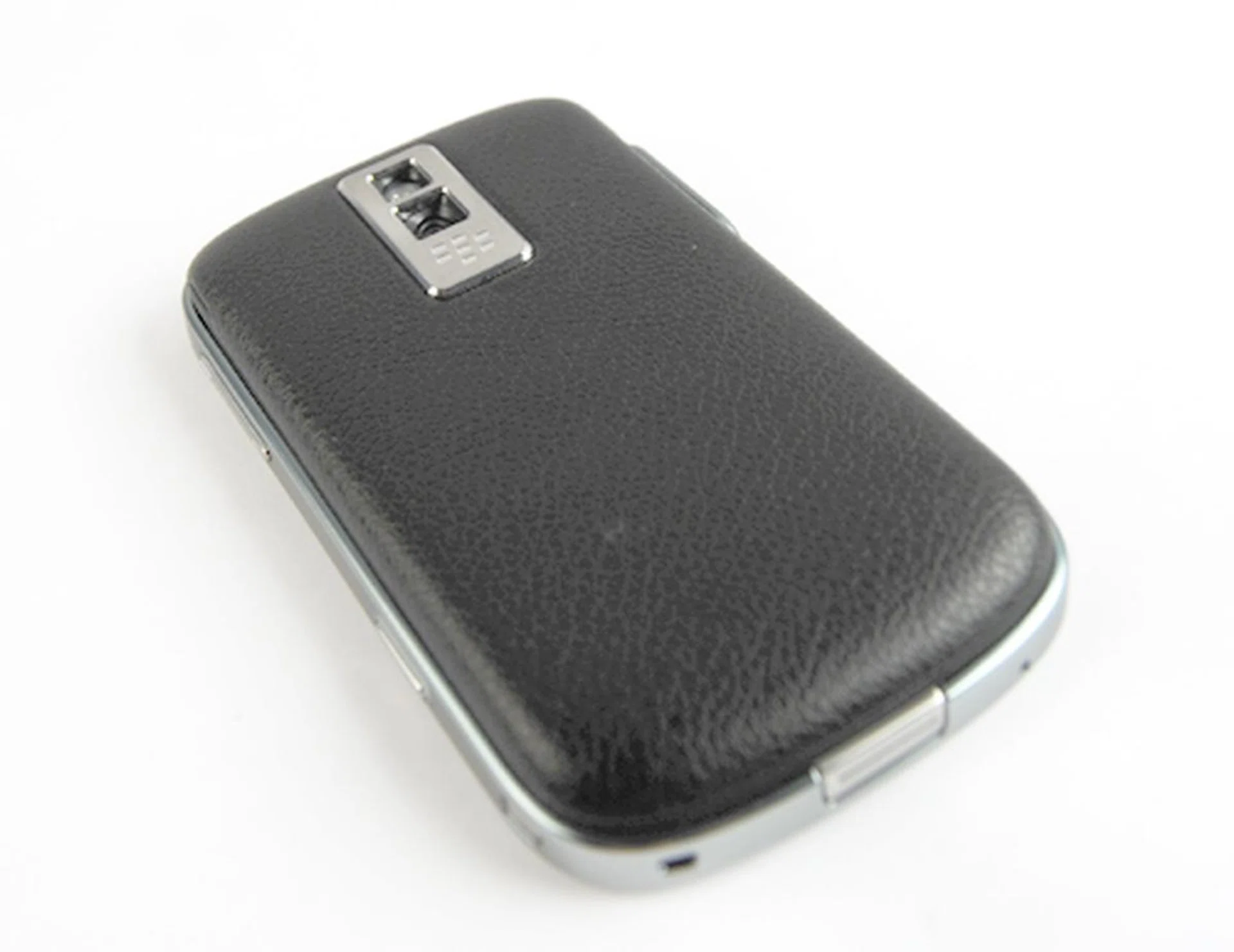 And the leather backing is not all for show. Thanks to the traction from the leather material, you'll get a better grip with the Bold, which in turn allows you to type faster and navigate better on the device.