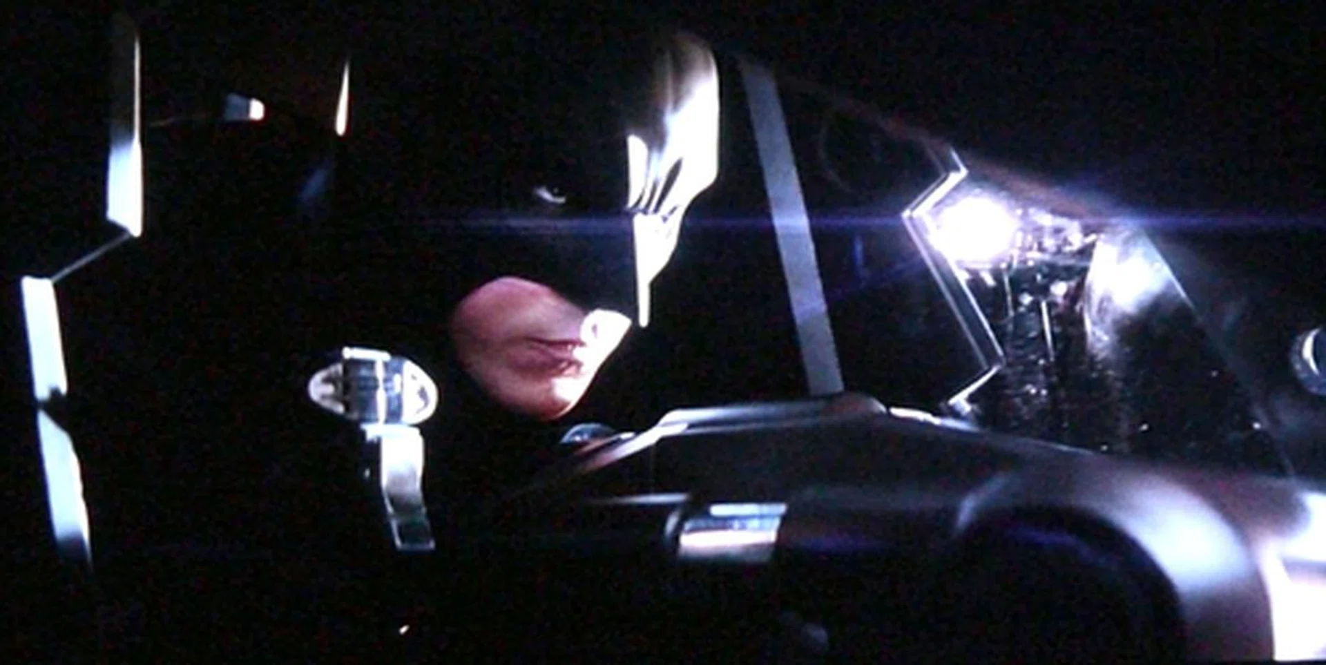 With a black suit and a black armored vehicle, it's easy to miss out on certain picture details if you get the settings wrong. We had to up its brightness levels a notch in order to discern the finer elements on Batman Begins.