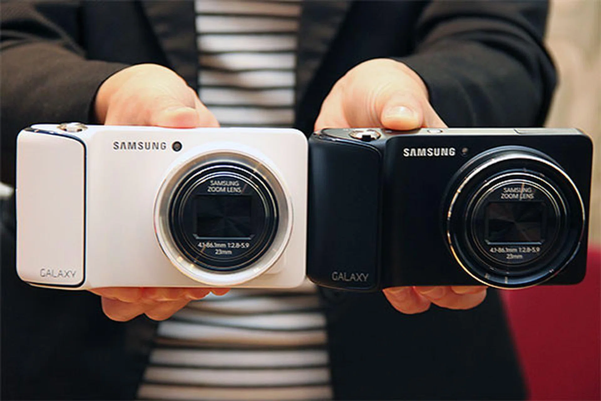Looks great in both black and white color options.