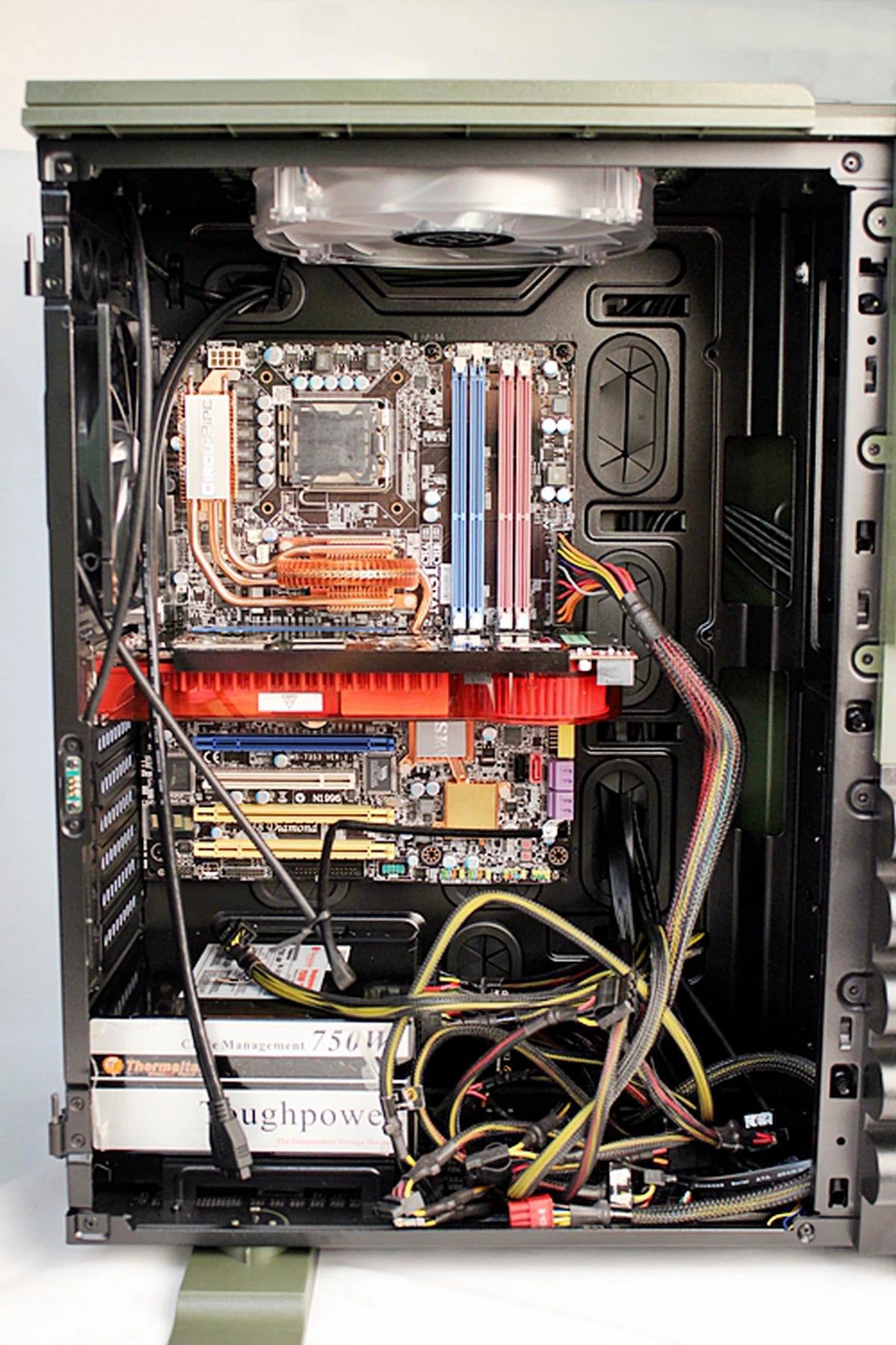 This was the interior of the chassis after we had installed all our test components. There was so much space, tidying it up wasn't even a necessity.