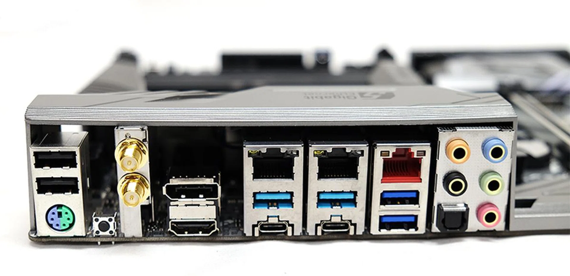 ASRock Z270 SuperCarrier