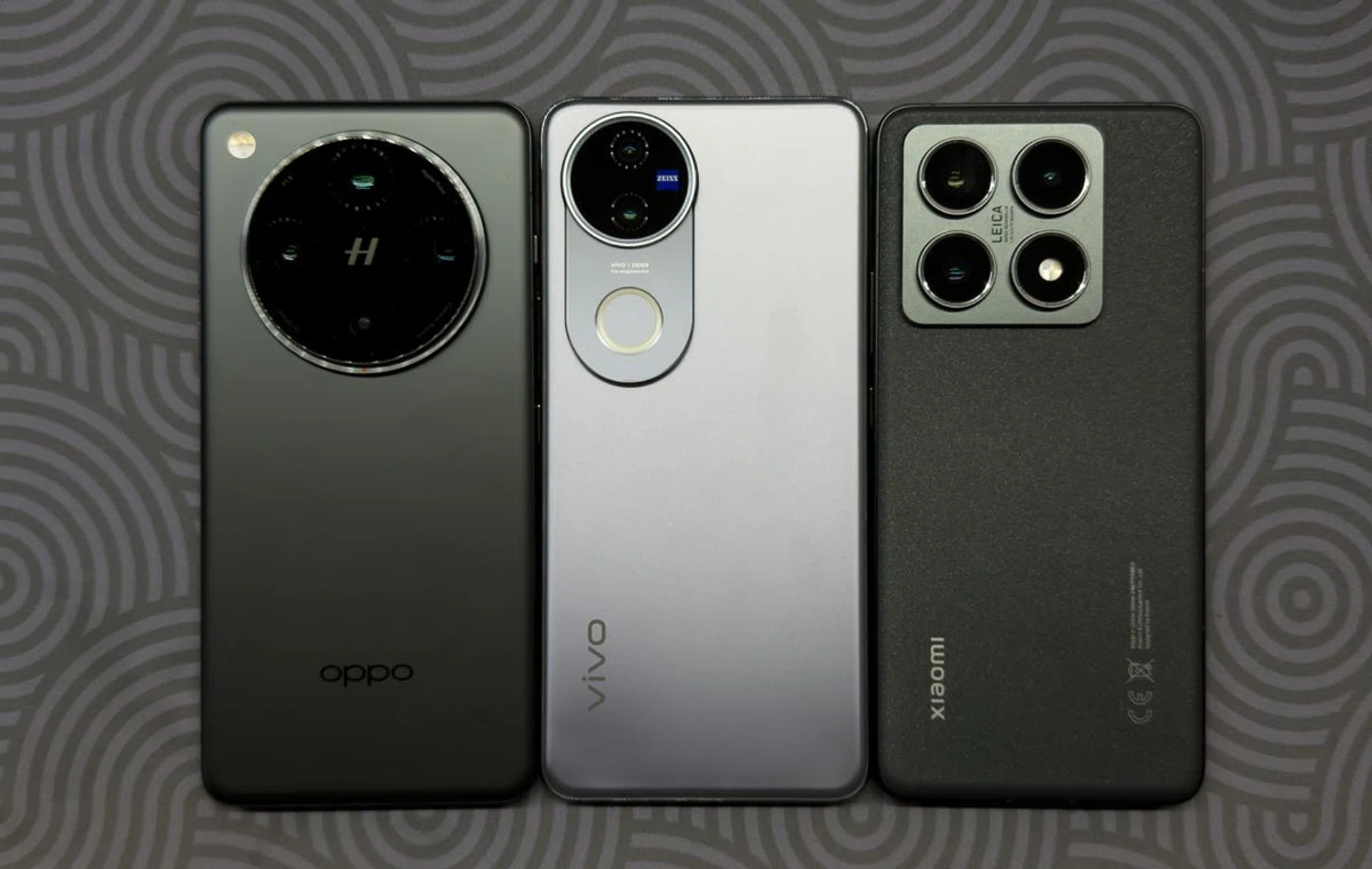 Left to right: OPPO Find X8 Pro, Vivo V50, Xiaomi 14T Pro. Photo: HWZ.