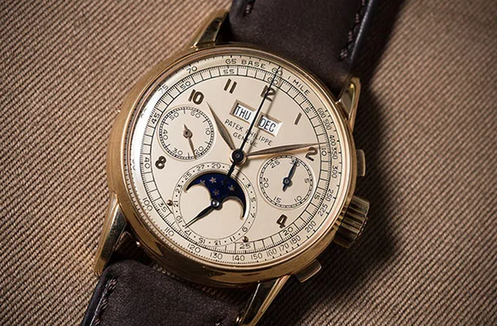 Would anyone stop yearning for this because of the Apple Watch? I think not. (Image source: Bexsonn)