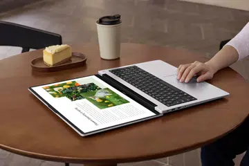 The new 180° hinge makes collaboration easier. Image source: Huawei.