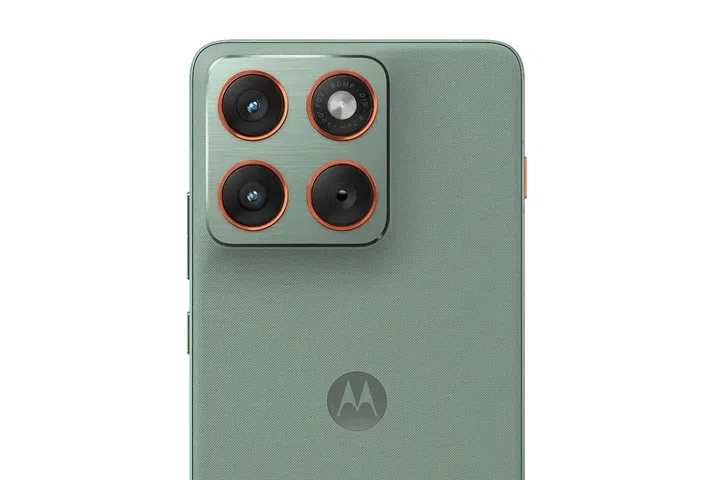 Motorola Edge 70 cameras