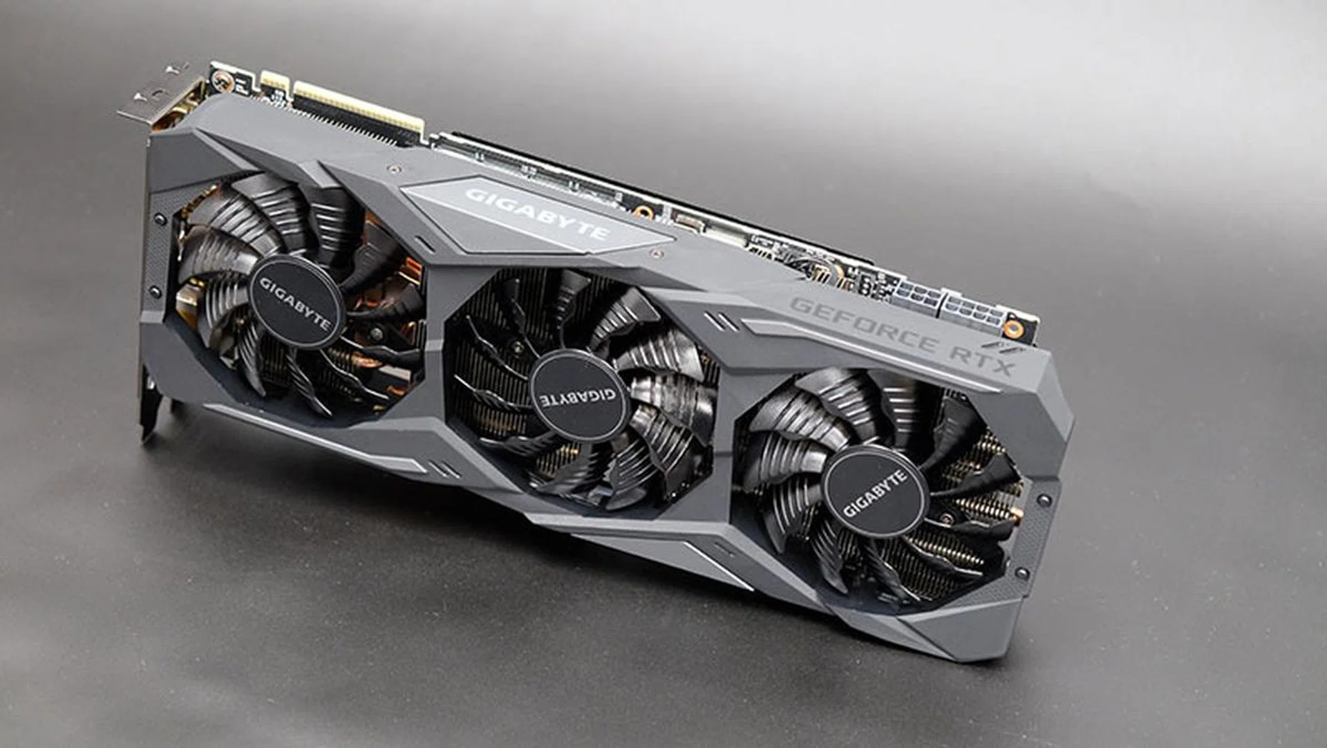 Gigabyte GeForce RTX 2080 Super Gaming OC