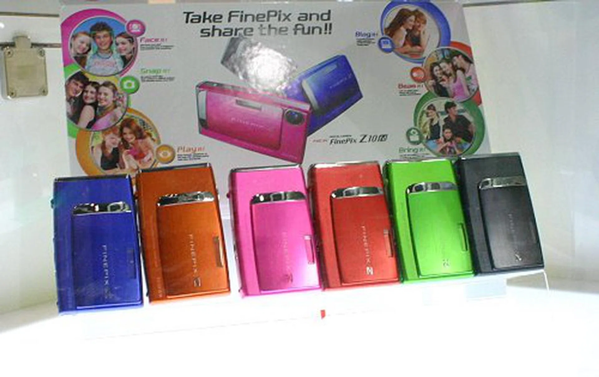  Additional colors for the new FinePix Z10fd that is available.  