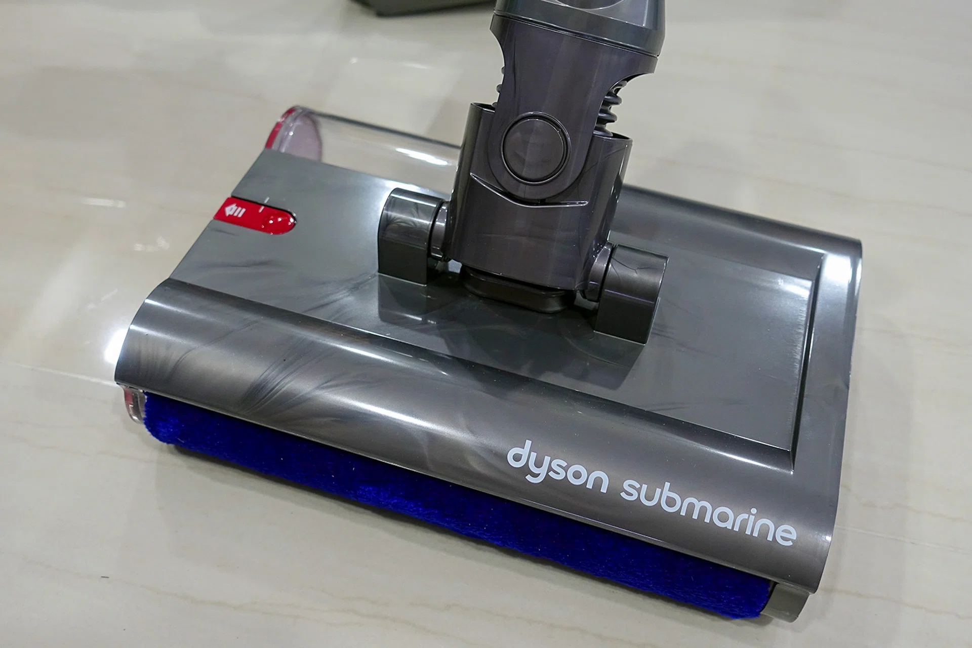 Dyson V12s Detect Slim Submarine head