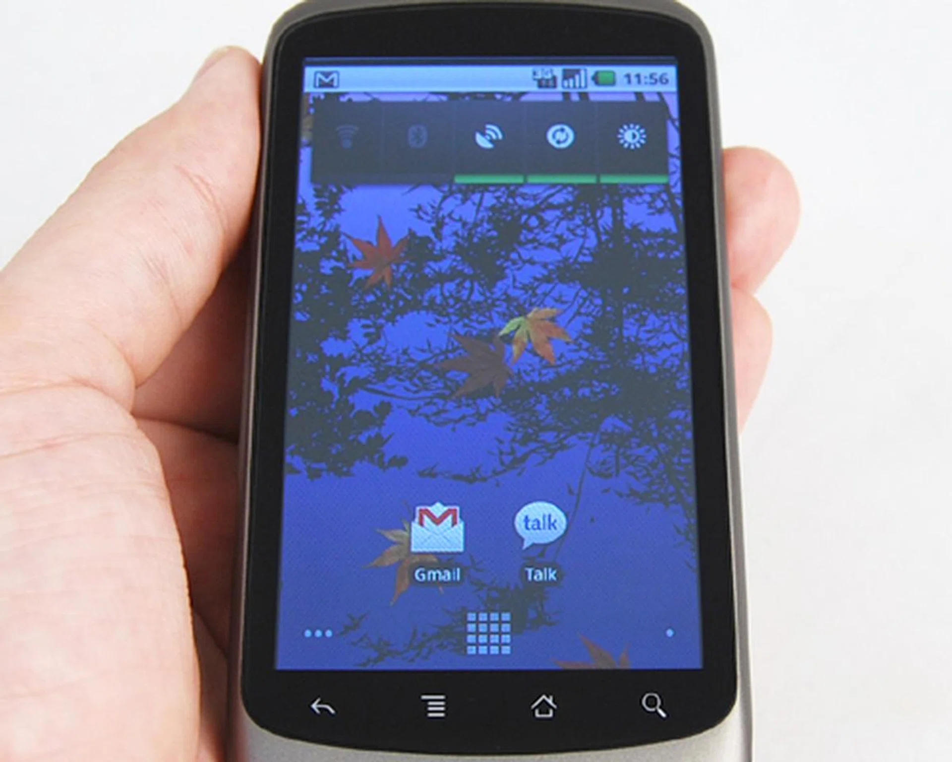 From the older, and practical widgets such as Power Control that lets you instantly switch on or off power draining features such as Wi-Fi, Bluetooth, GPS, Synchronization and Display Brightness...