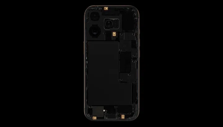 The placement of its four studio-quality microphones highlighted in Desert Titanium. Image: Apple.