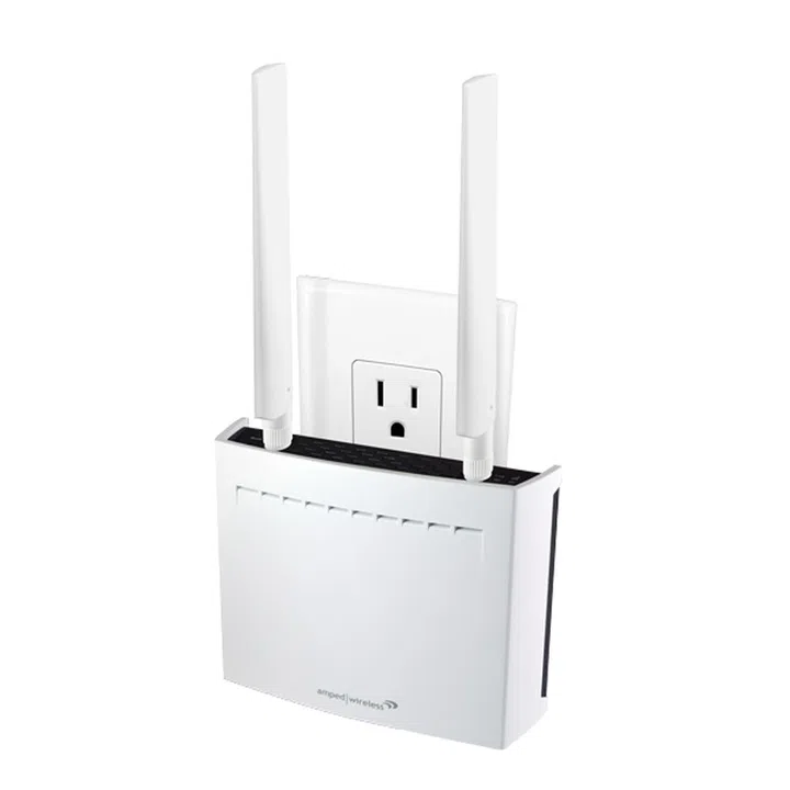 Amped Wireless REC44M Wi-Fi range extender.