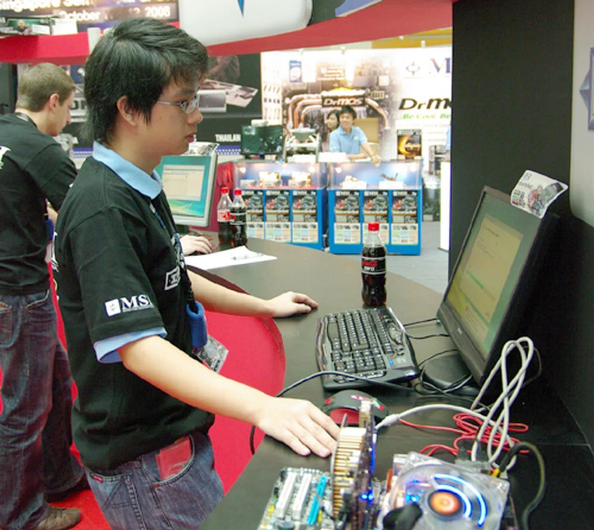  Randy Hong was all calm and collected during the tweaking process, and it definitely paid off when he came in second during the Sandbox Mode challenge with a timing of 1 hour and 55 seconds.  