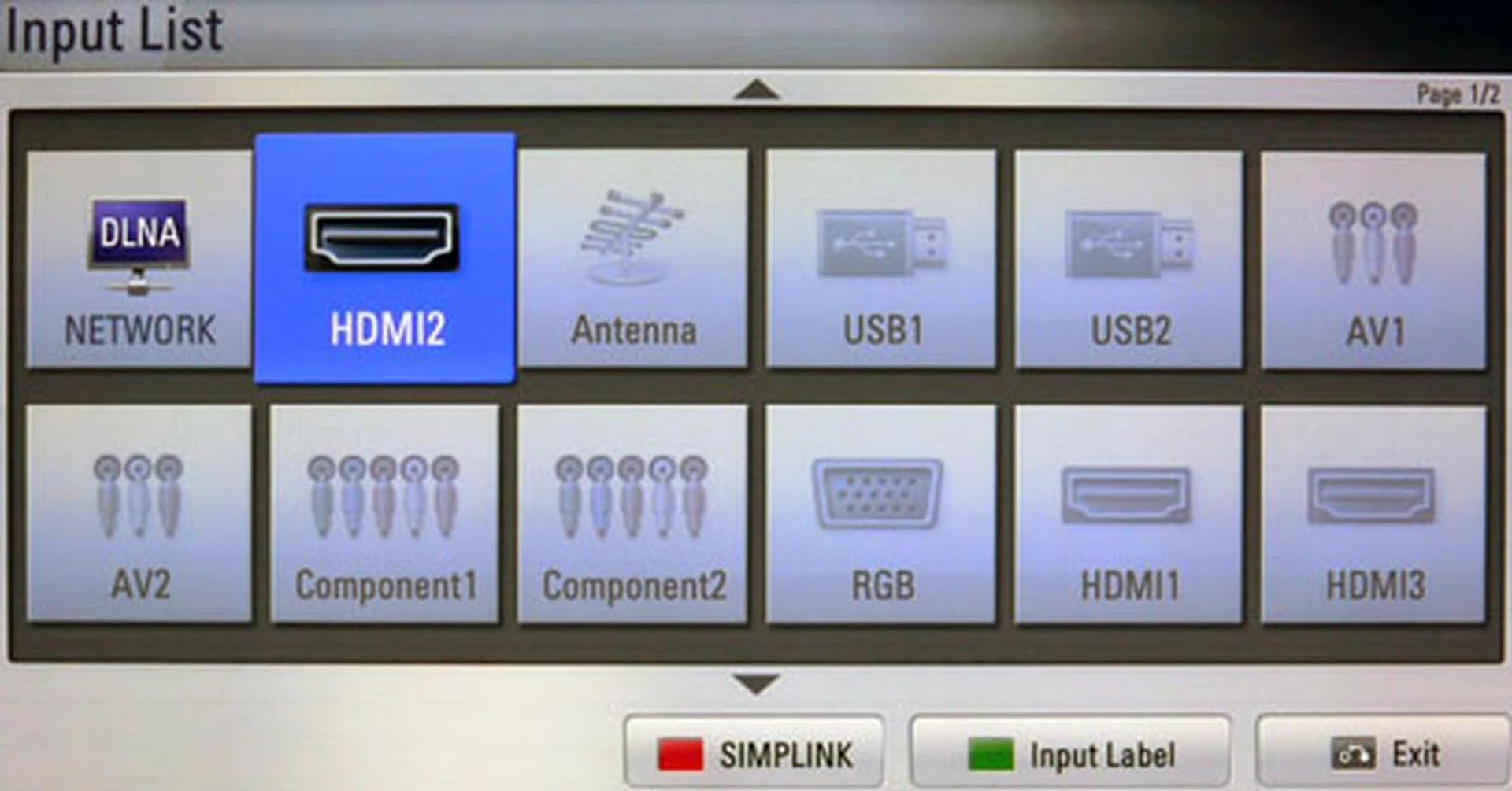 LG's design for its Input List wins our vote by far. It's easy to distinguish one input from the other with the large and pretty icons, plus the TV only highlights the active inputs as well. You can also scour for compatible DLNA devices if the PZ950 is connected to your home network.    
