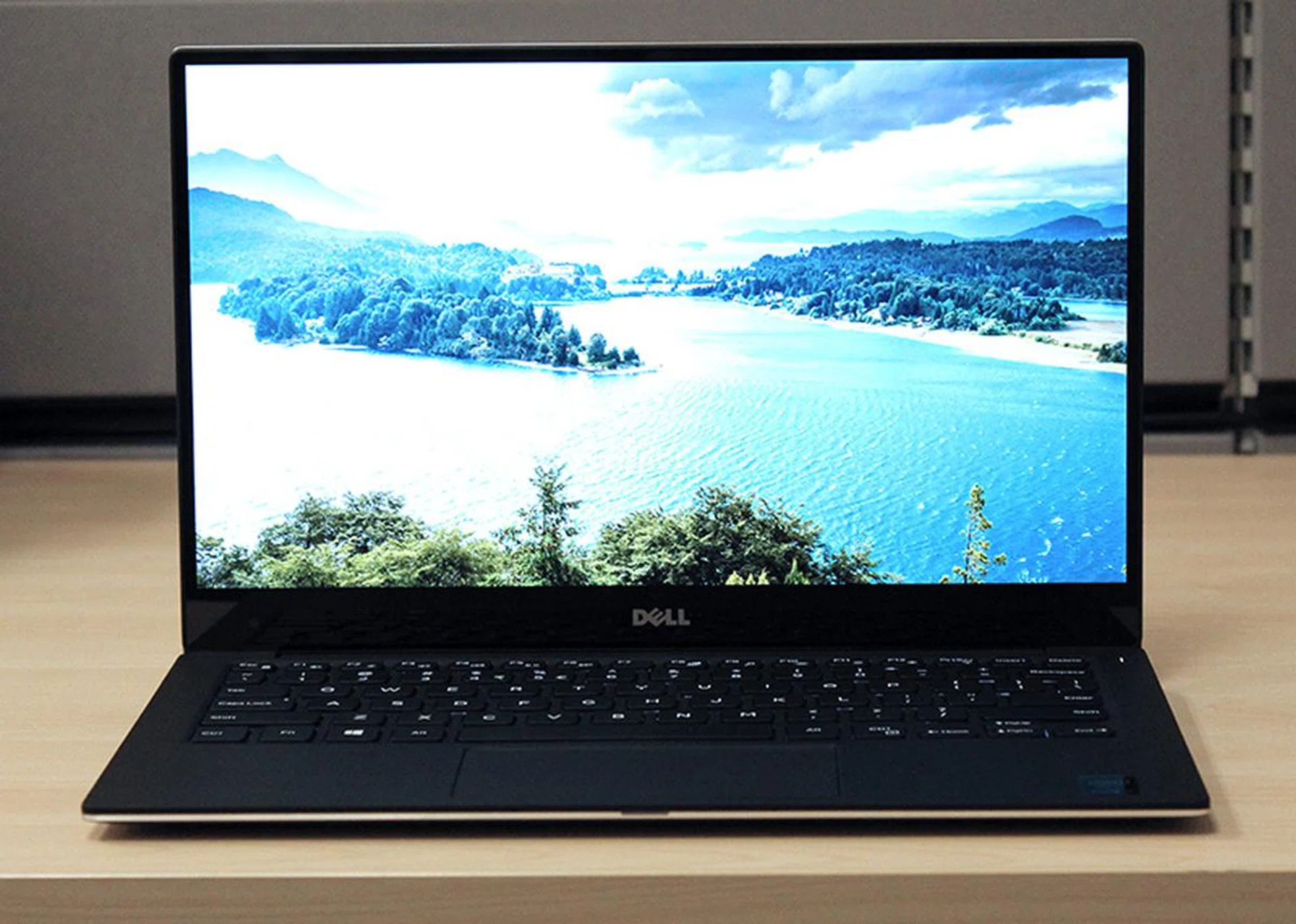 If you can disregard the odd position of the webcam, the Dell XPS 13 is one of the best 13-inch notebooks money can buy right now.