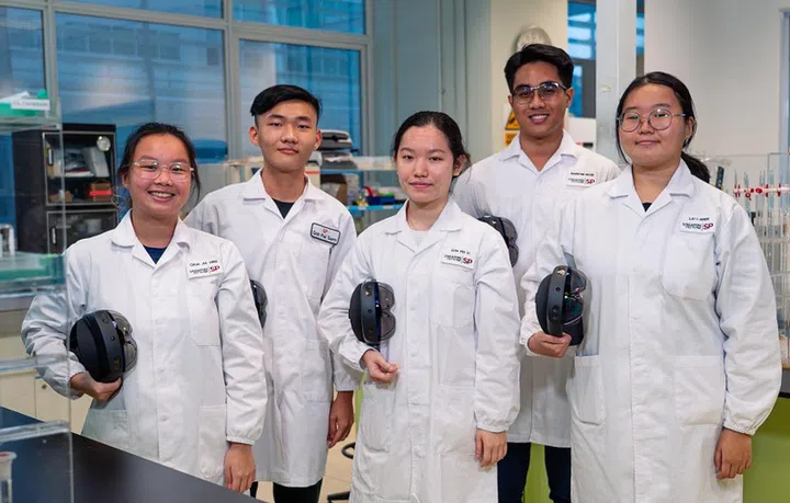 Over 500 Chemical & Life Science learners in Singapore Polytechnic will benefit from Microsoft's holographic technology.