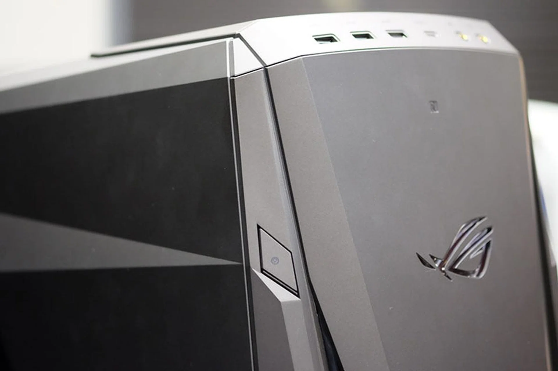 ASUS ROG GT51 OC button