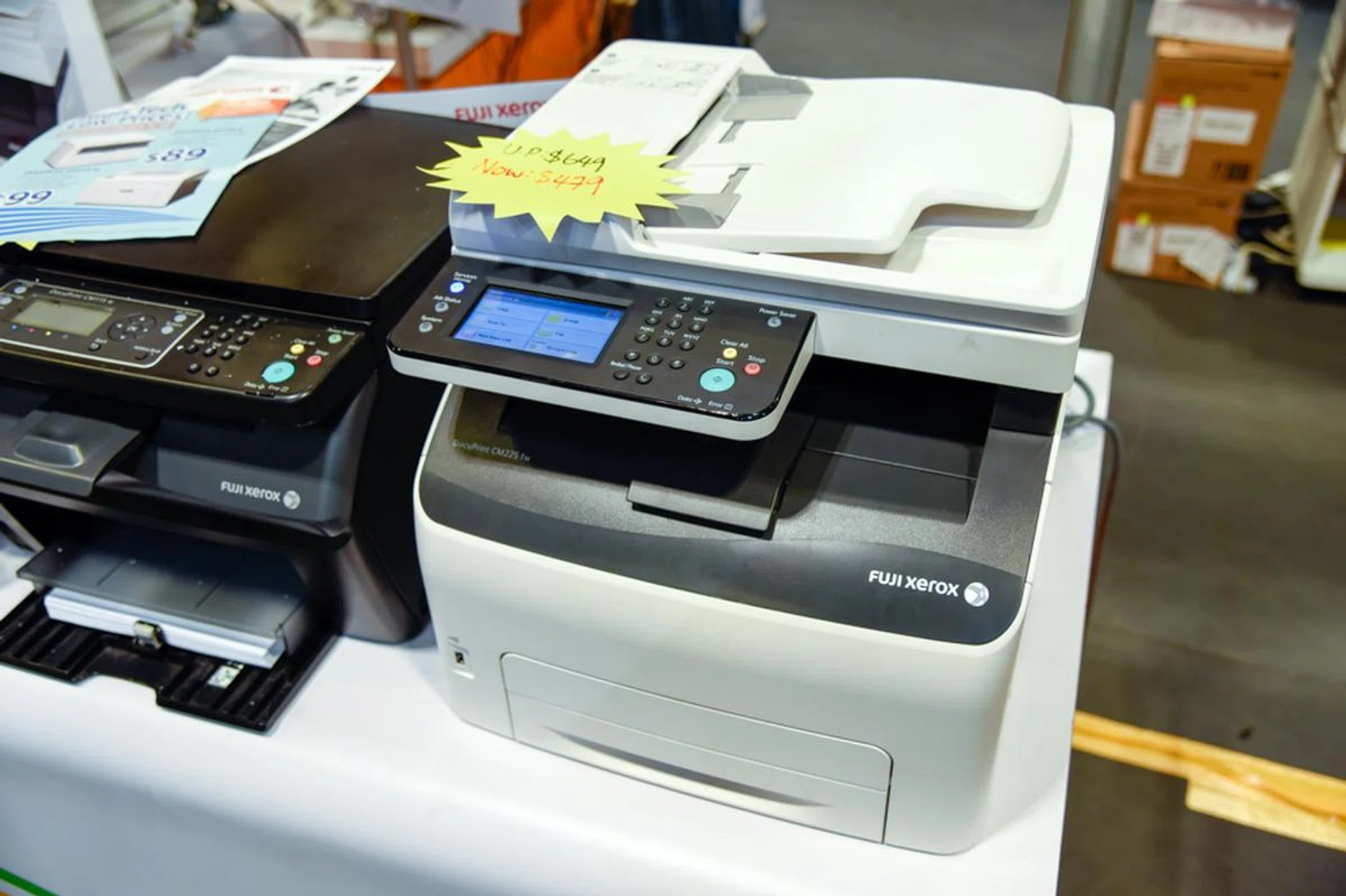 The Fuji Xerox DocuPrint CM225 fw is an A4 color multi-function S-LED printer for the SMB or SOHO, going at S$479 (U.P. S$649). Delivers mono and color prints at 18ppm, is network and Wi-Fi ready, with DoCuWorks document management software (worth S$498), 3-year on-site warranty with drum coverage, S$80 FairPrice vouchers, and VR glasses (worth S$59.90).