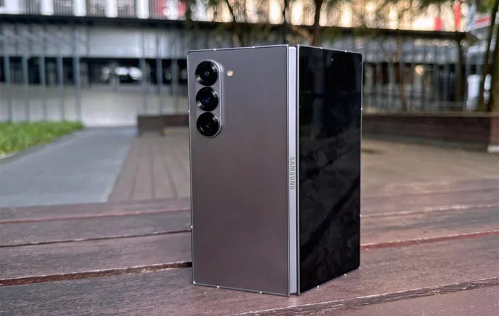 Samsung may launch a special edition of the Galaxy Z Fold6 that has a thinner design with bigger displays. (Photo: HWZ)