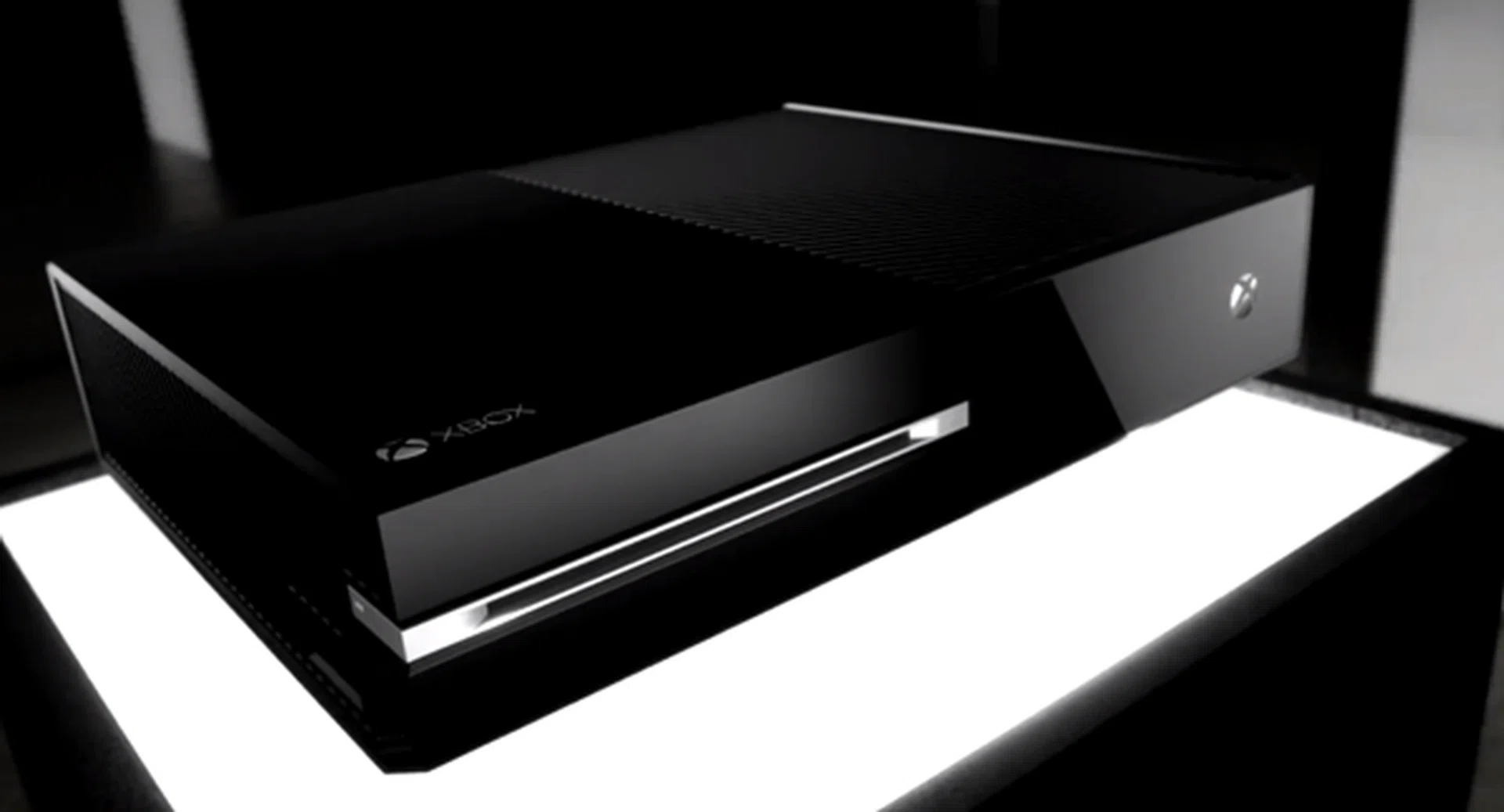 Make space, the Xbox One will be larger than Xbox 360.