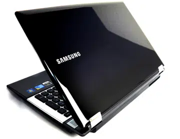 Trim, curvaceous, and set in piano black, Samsung's 15.6-inch RF510 offers rather attractive aesthetics apart from its innate potential to tackle meatier tasks. If you prefer something a little more compact, Samsung has a smaller 14-inch RF410 to offer although it comes with a less competent Core i5-560M workhorse.