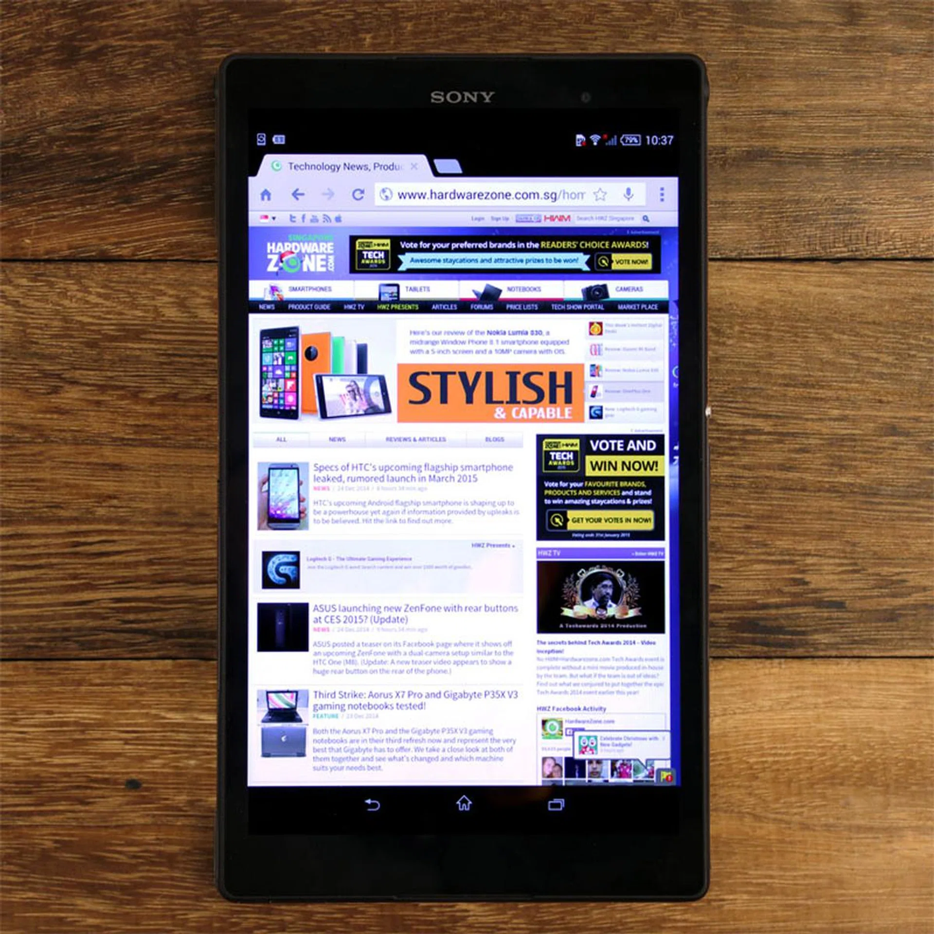 The Z3 tablet's minimalist Omnibalance design looks sleek and smart.