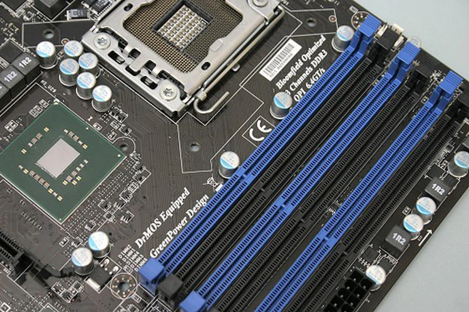 Here's an up-close shot of an MSI-based Intel X58 motherboard. Six DDR3 DIMM slots is going to be quite the norm for these high-end platforms.